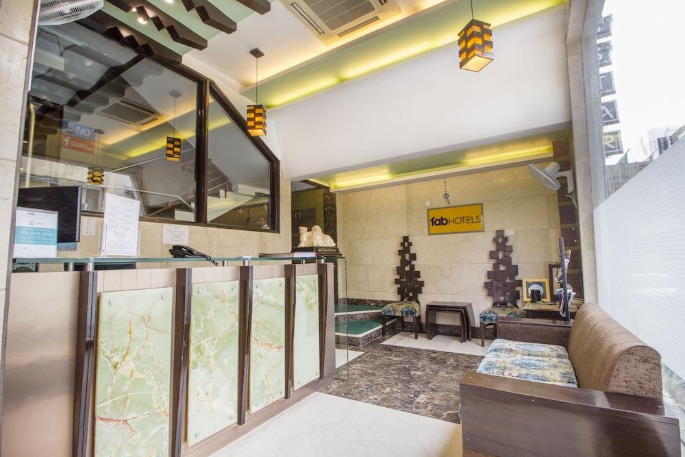 Hotel Sunstar Heights Delhi  Bagian luar foto